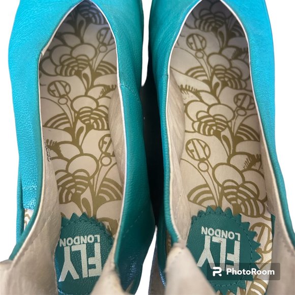 Fly London Yala Turquoise Leather Wedge w/Ankle Strap - Picture 4 of 9